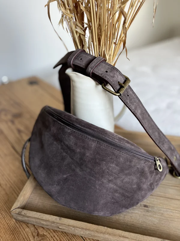 Sac Banane en Cuir Retourné Taupe – Image 3