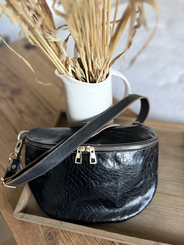 Sac Banane en Cuir Noir Impression Croco – Image 3